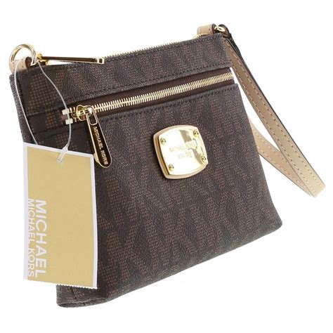 michael kors jet set wristlet large